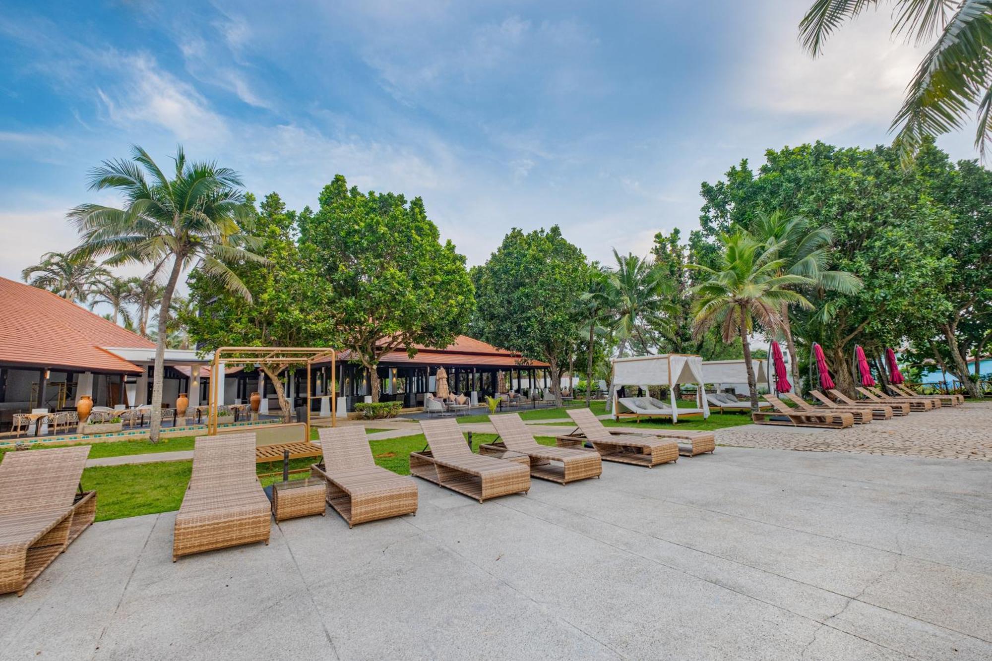 Estella Phuket Mai Khao Beach Resort Exterior foto